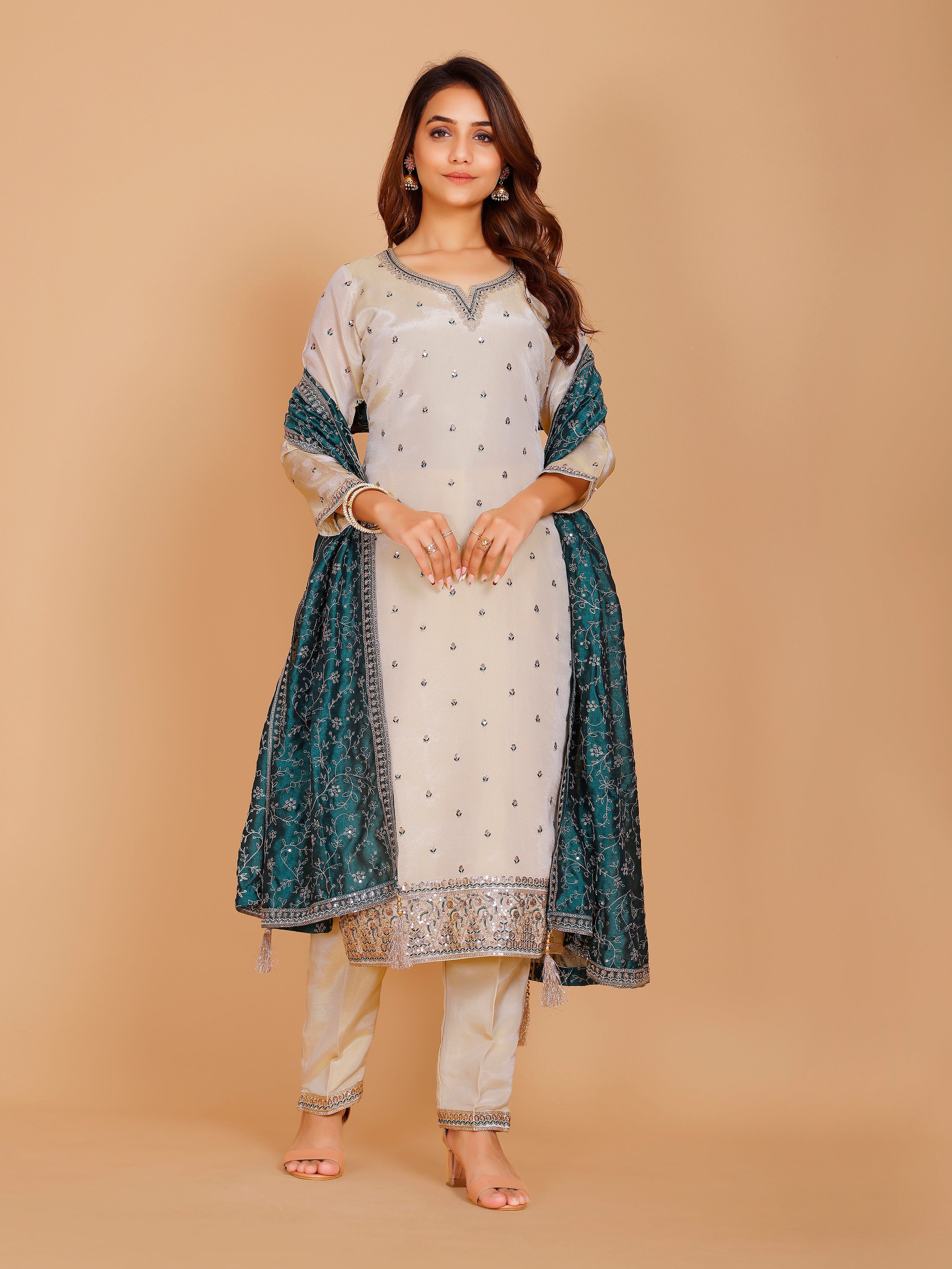 Anamika Kamiz &amp; Pant