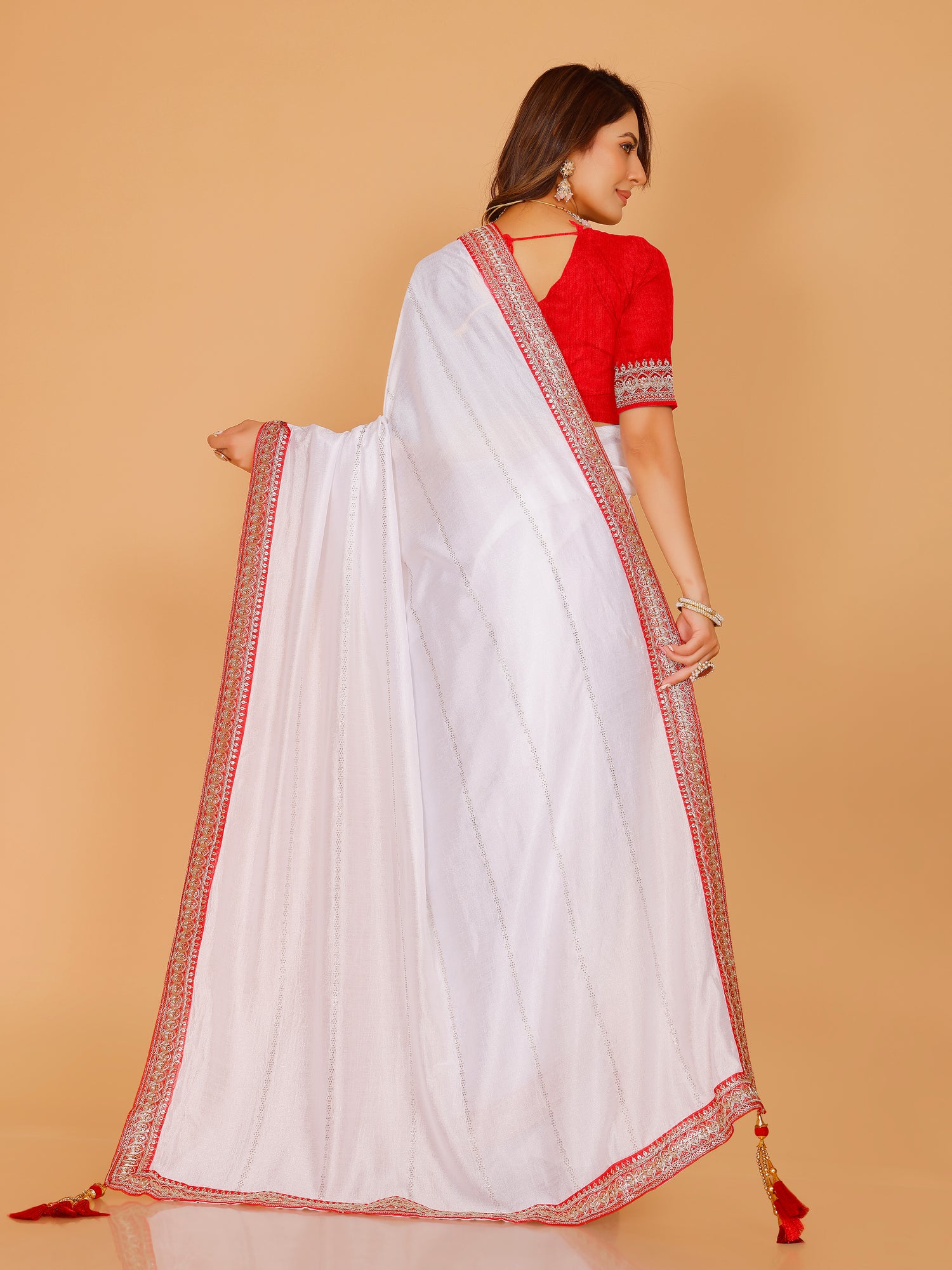 Harini Red &amp; White Silk Saree