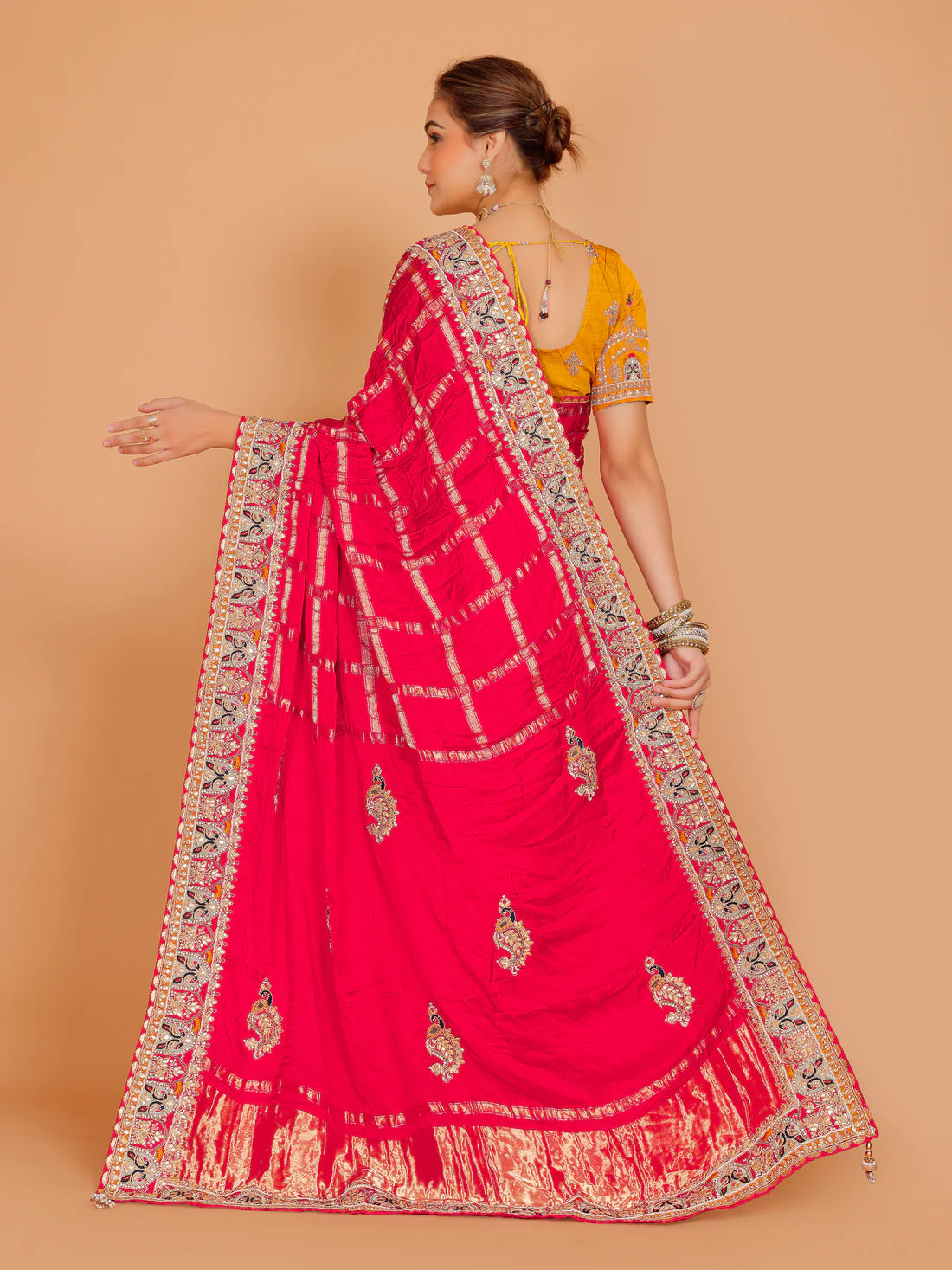 Gisha Saree