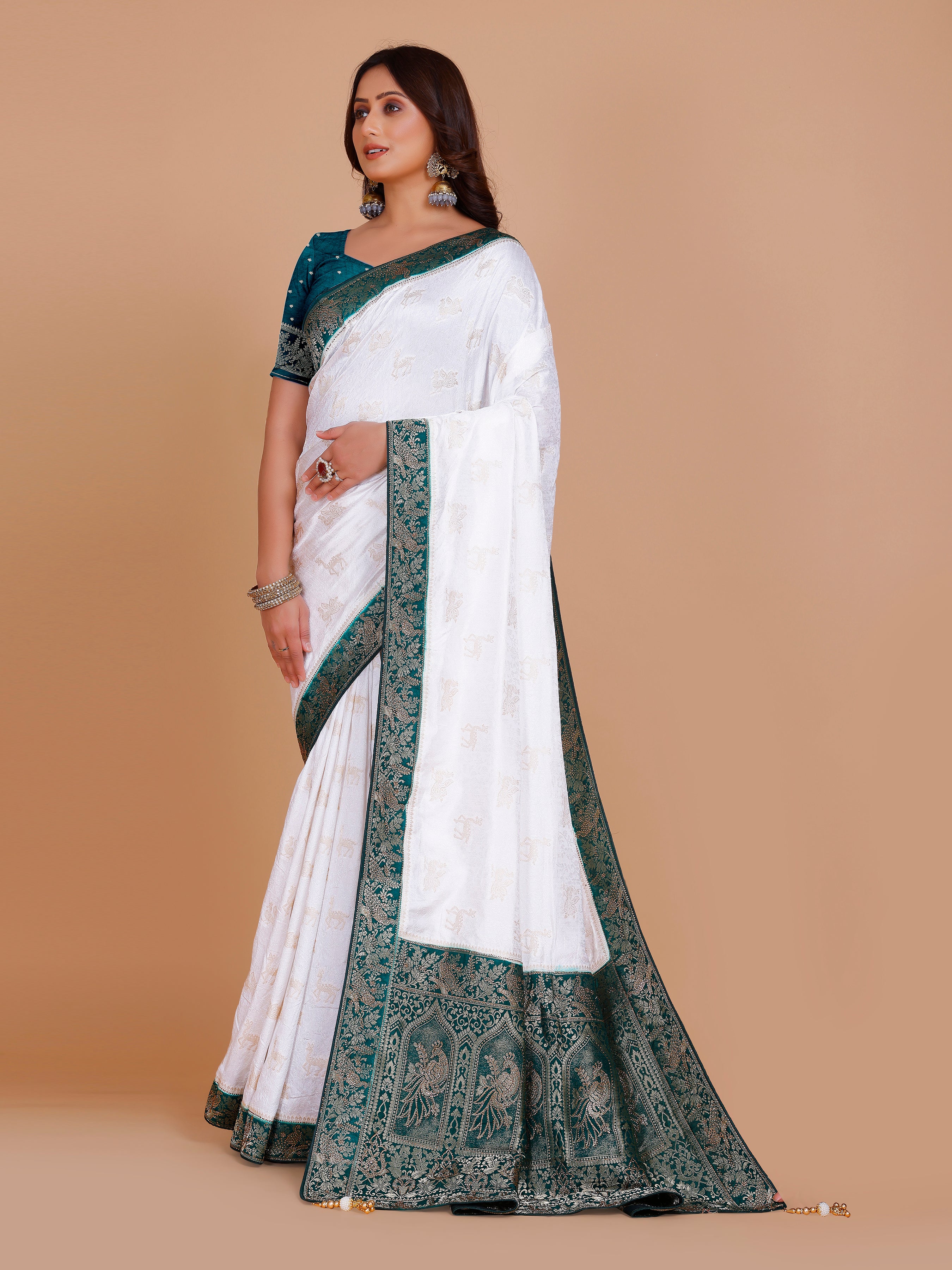 Nirja Saree