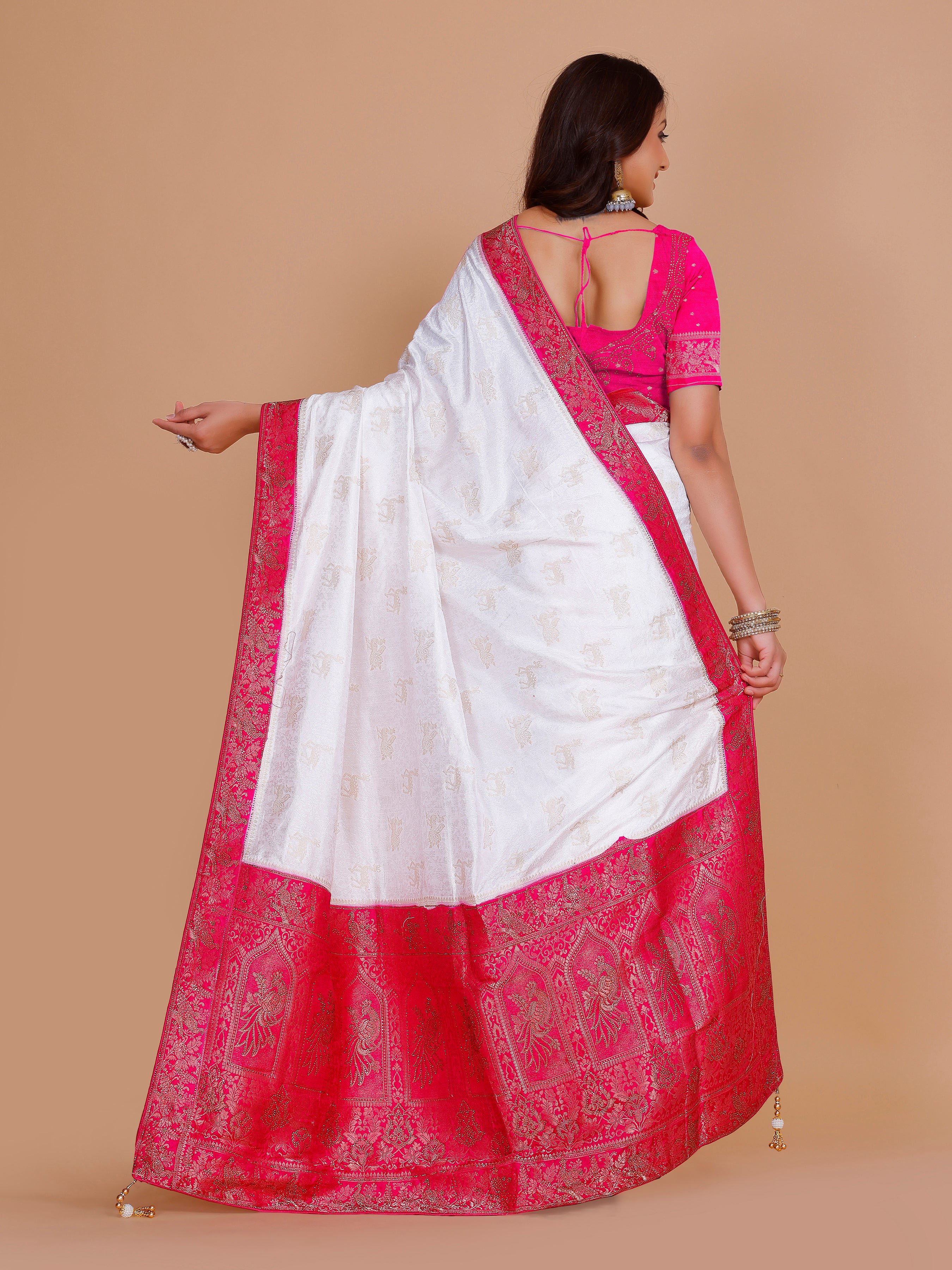 Nirja Saree
