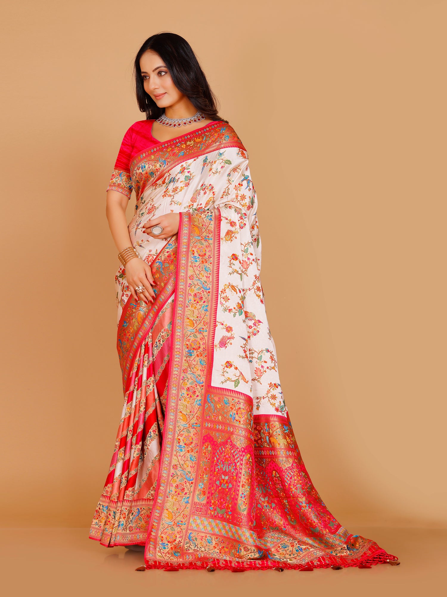 Nishika Saree