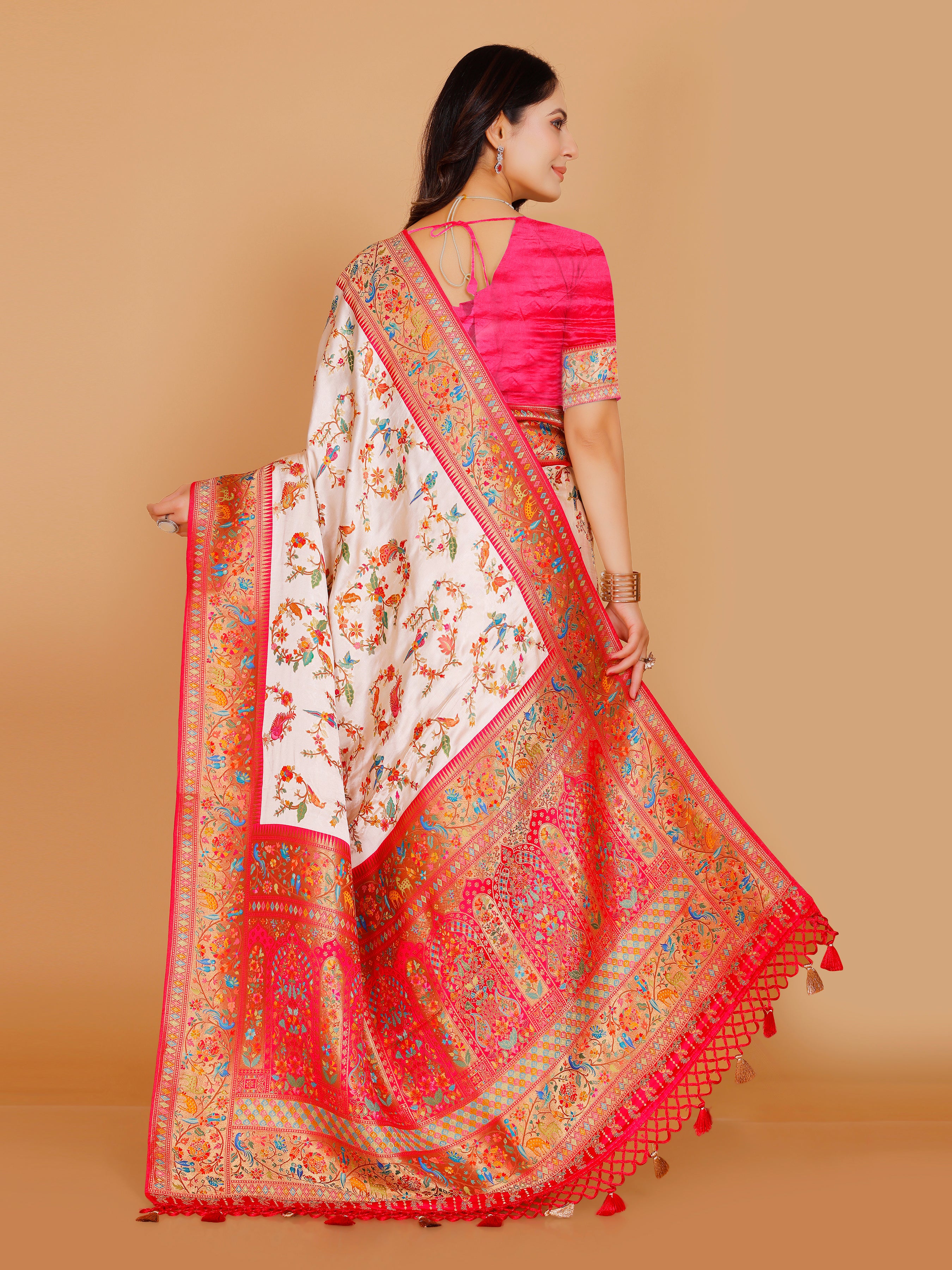 Nishika Saree