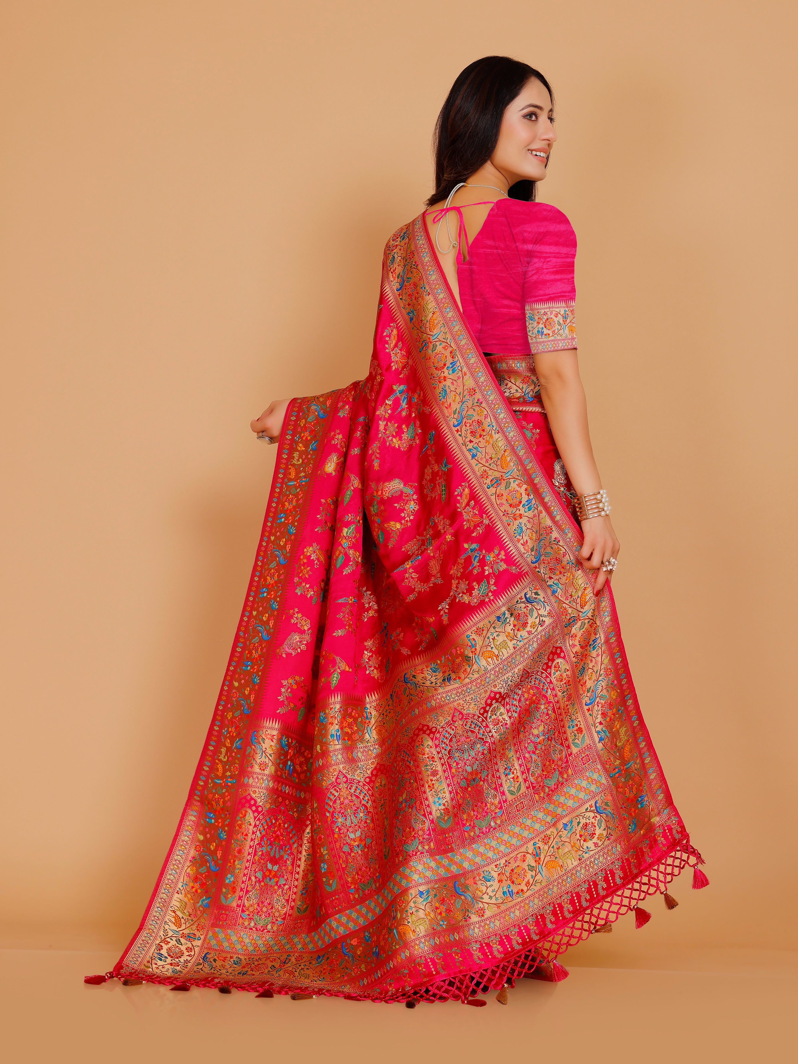 Nishika Saree