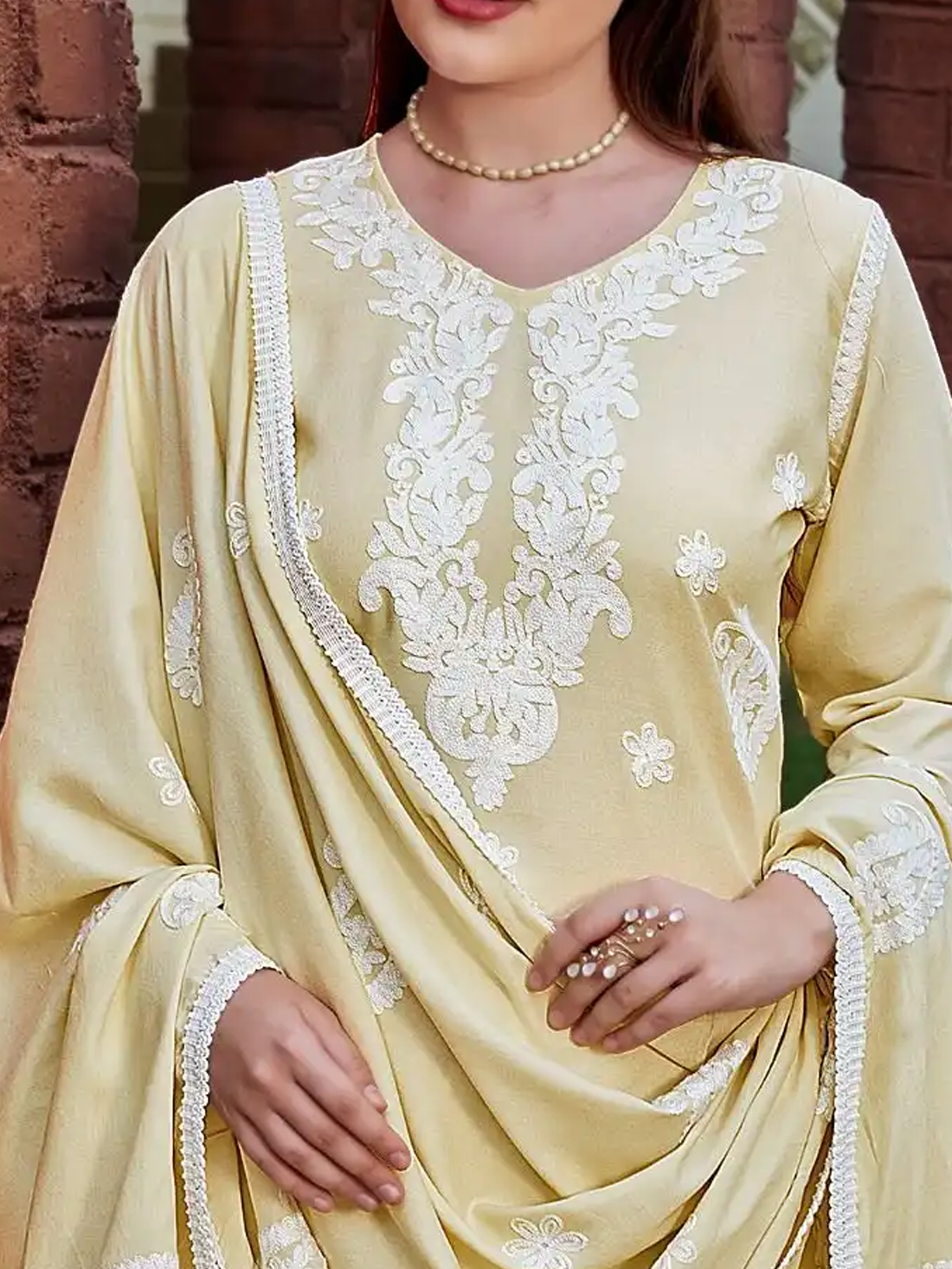 Ivana Rayon Palazzo Suit
