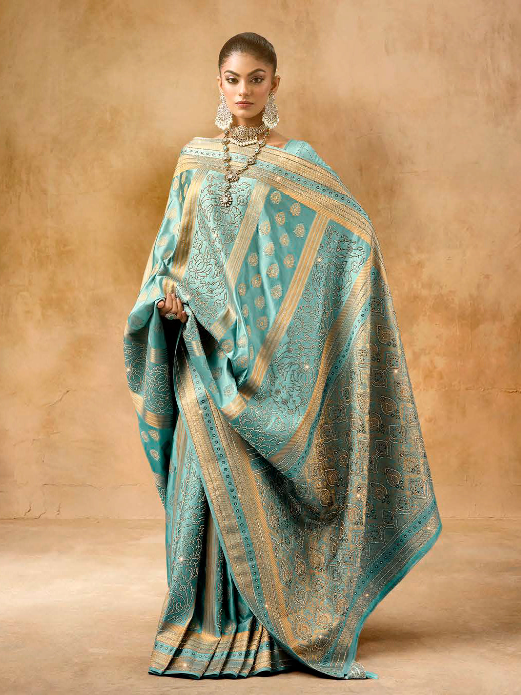 Rashi Saree