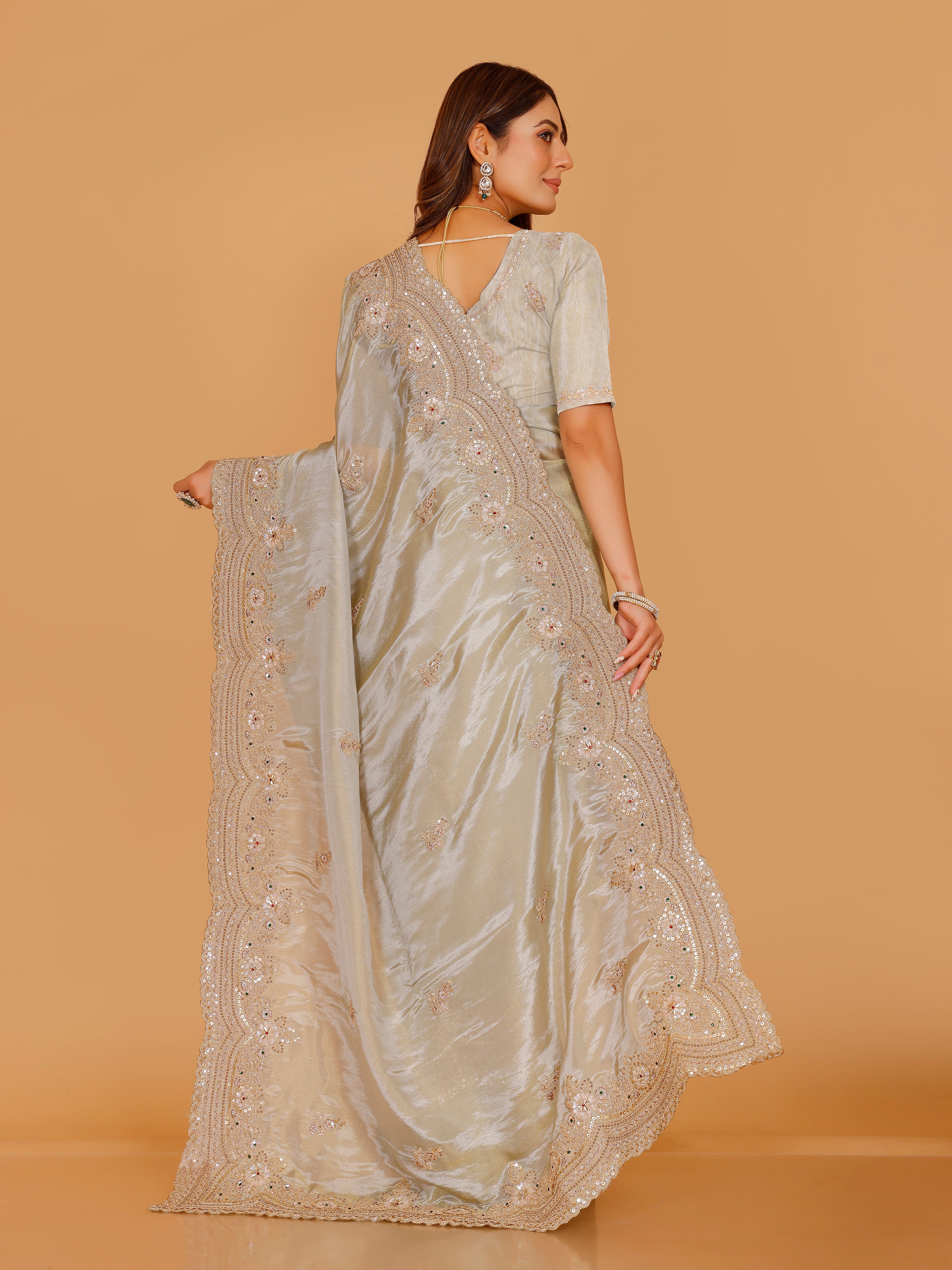 Harini Saree