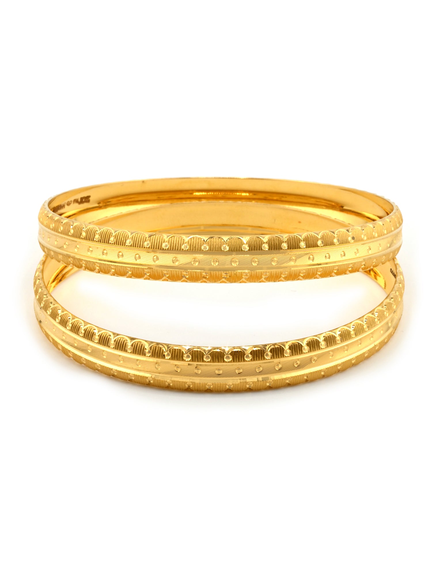 Elegant 22ct Gold Pair Bangles