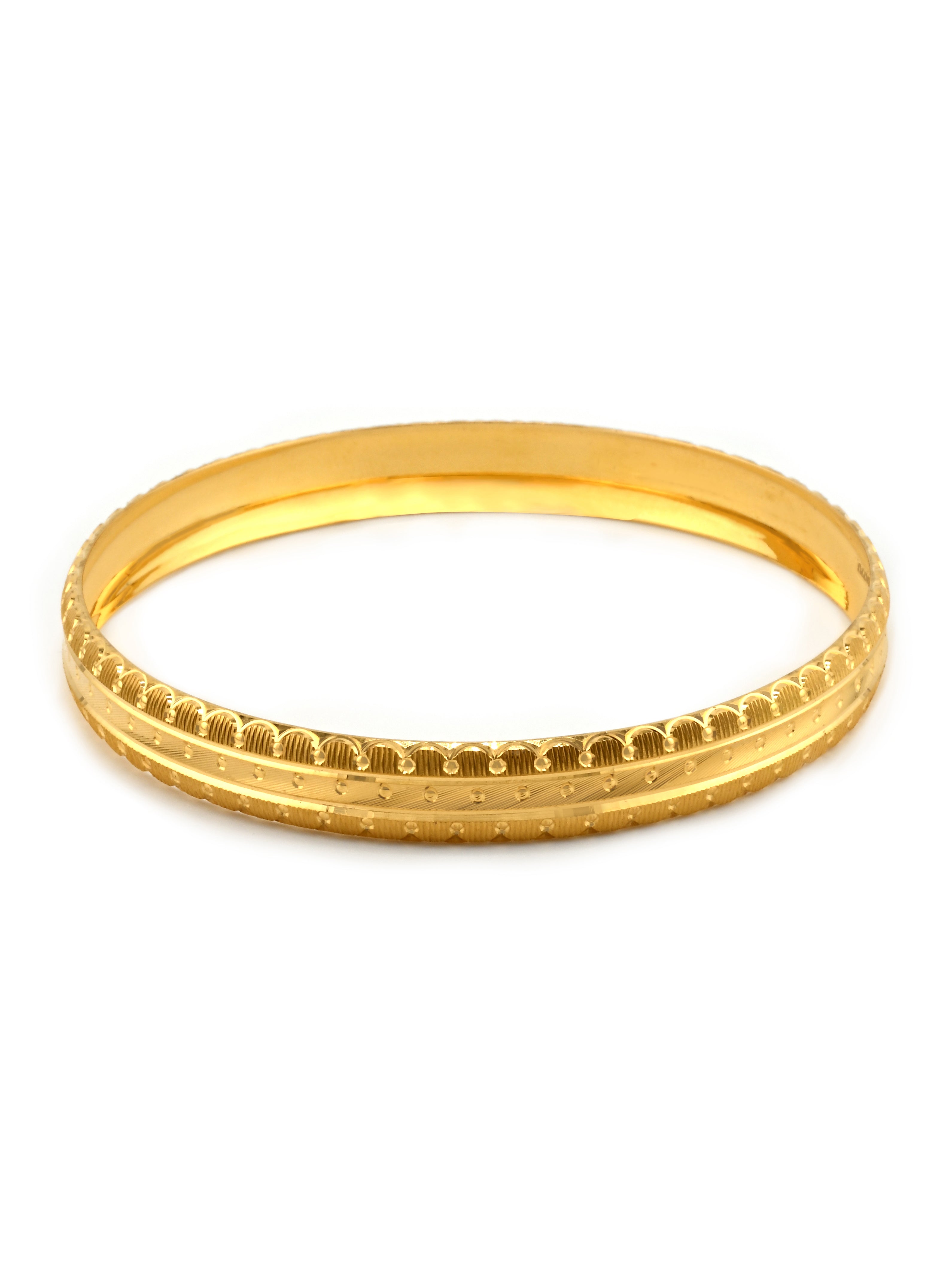 Elegant 22ct Gold Pair Bangles