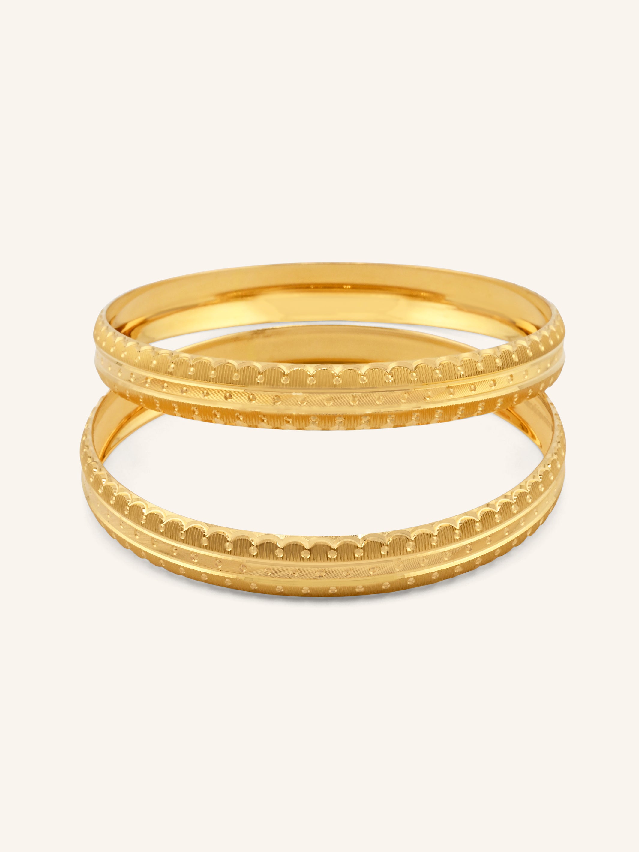 Elegant 22ct Gold Pair Bangles