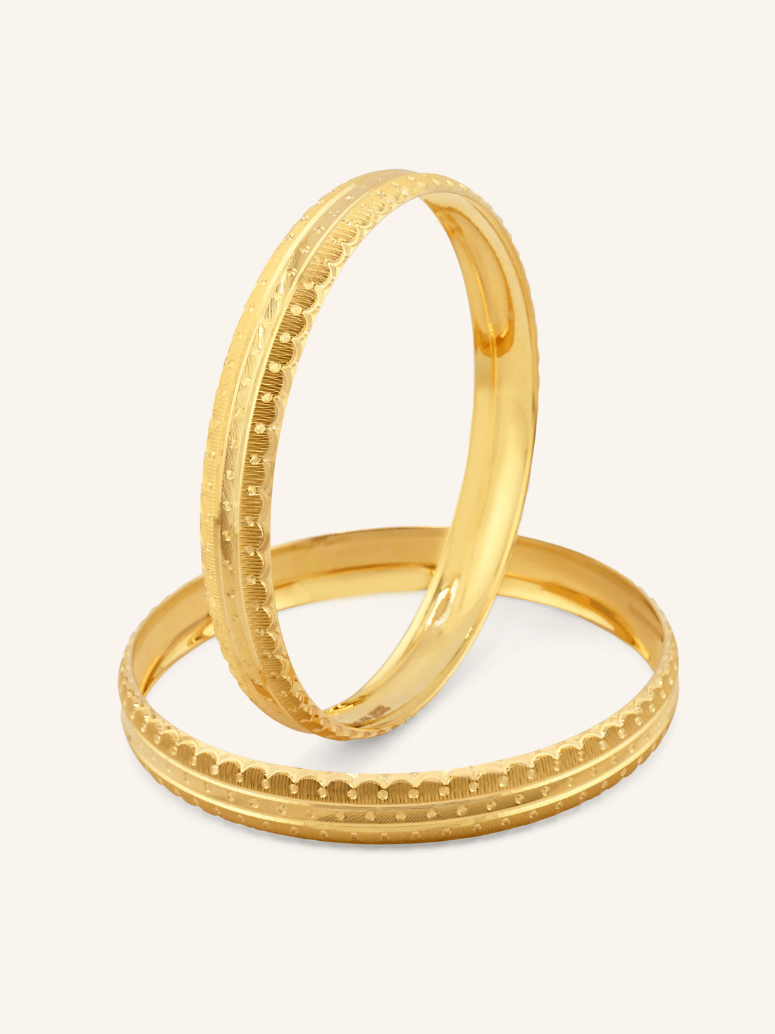 Elegant 22ct Gold Pair Bangles