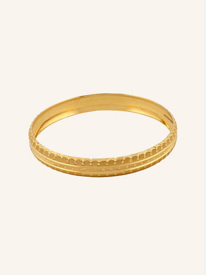 Elegant 22ct Gold Pair Bangles