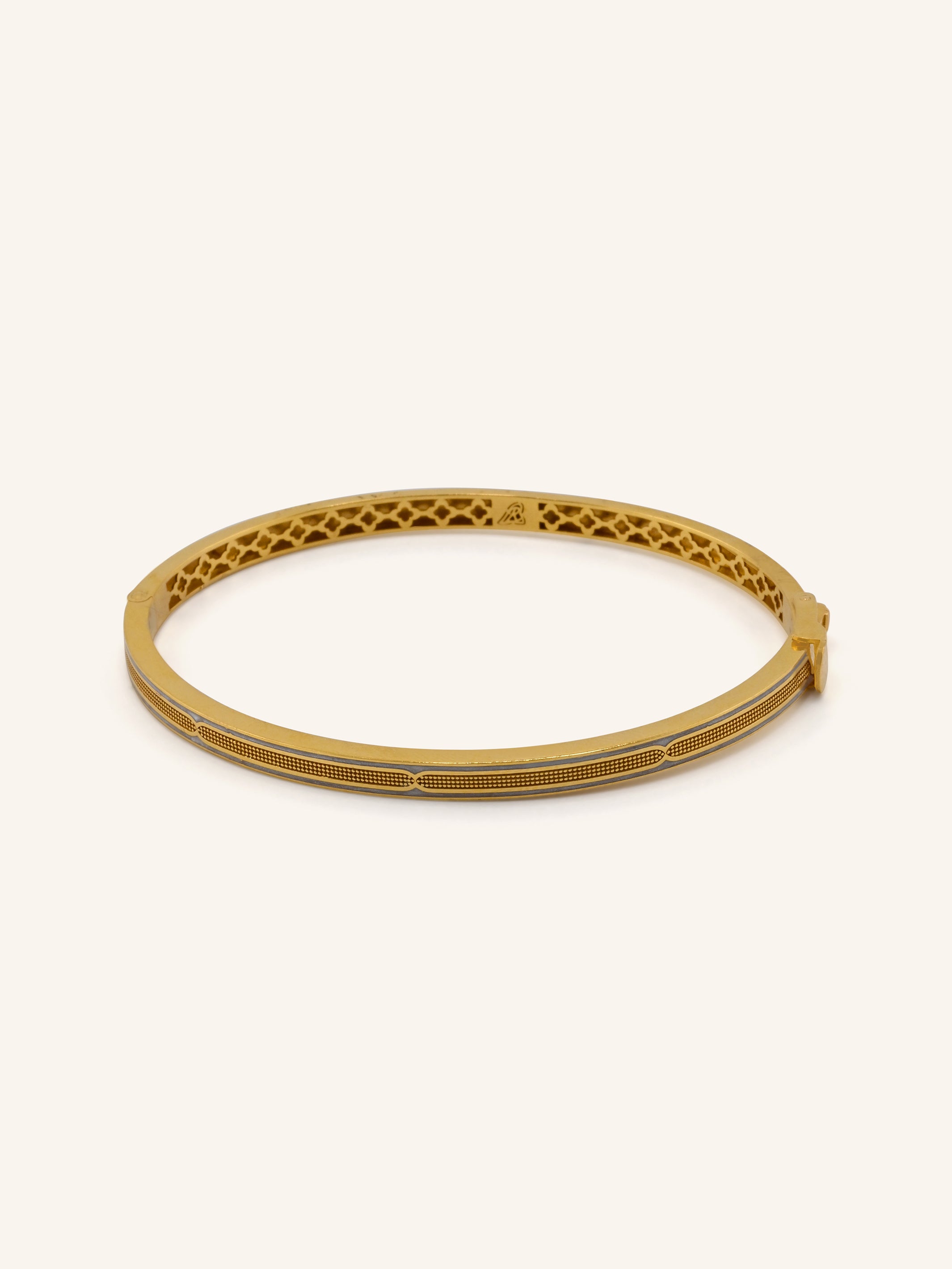 22ct Gold Two Tone Bangle