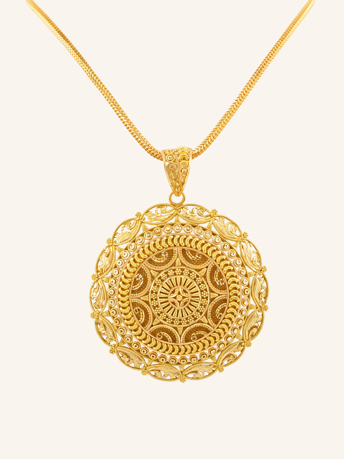 22ct Gold Big Round Filigree Pendant