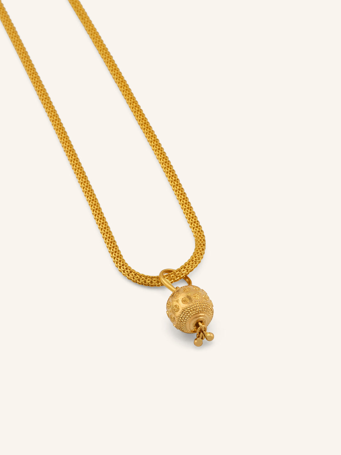 22ct Gold Ball Pendant Set