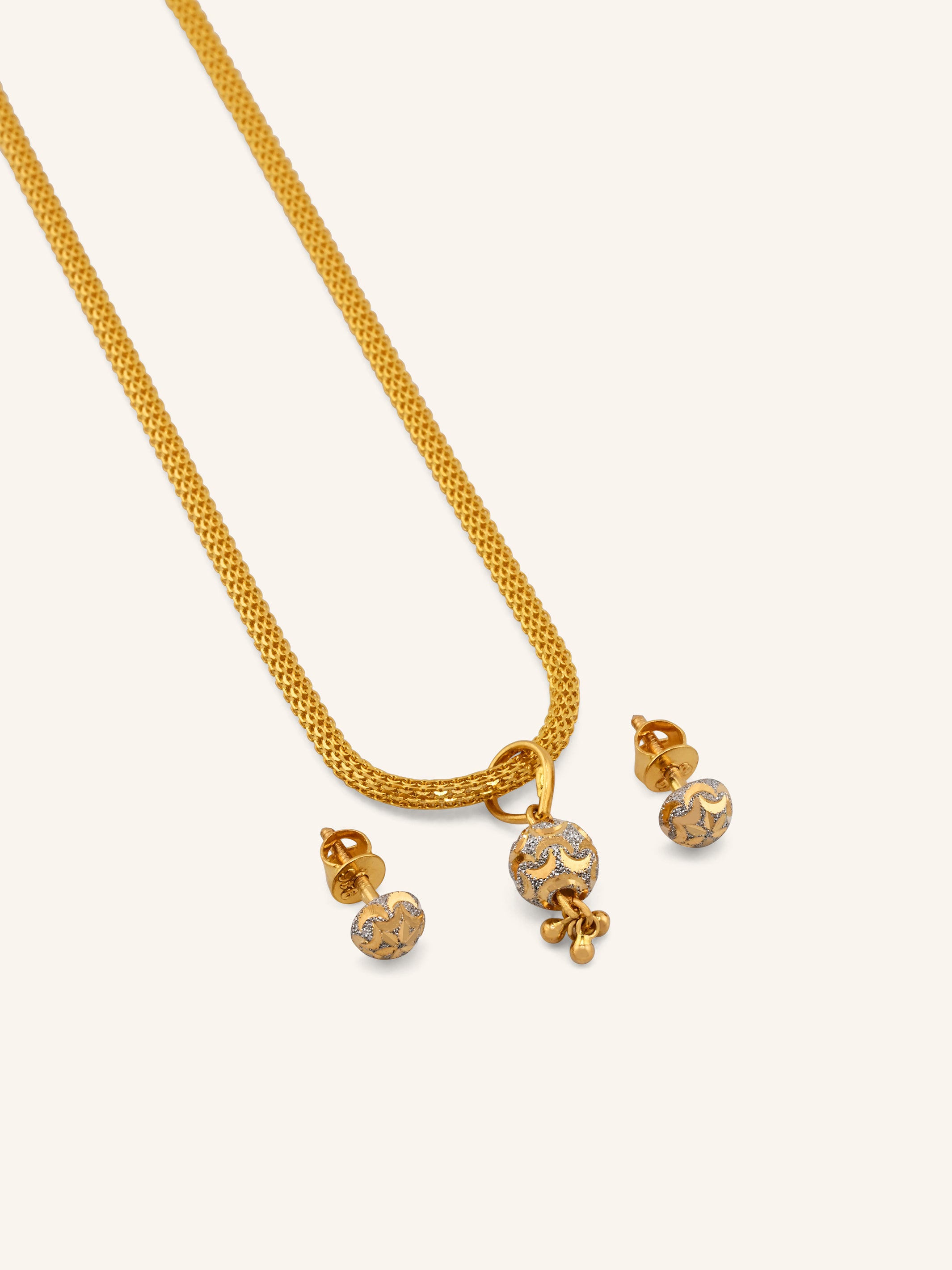 22ct Gold Two Tone Ball Pendant Set