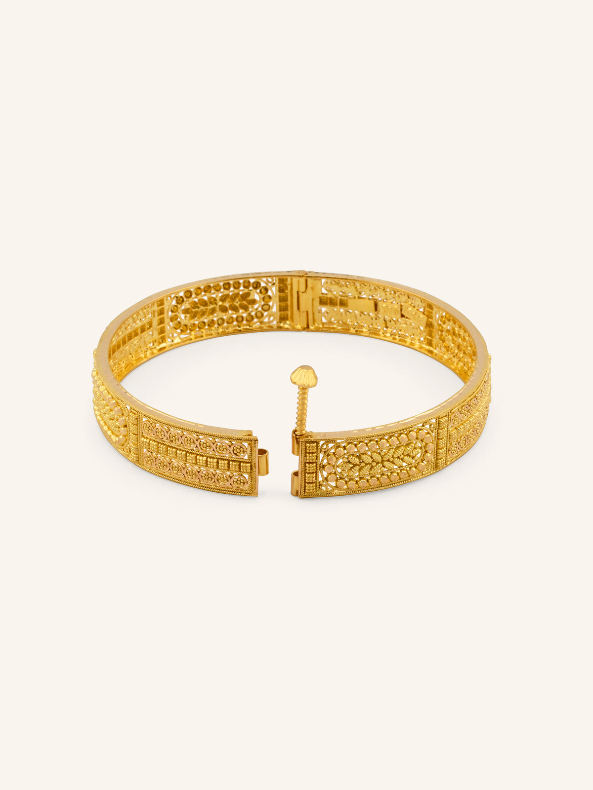 22ct Gold Screw Patta Pair Bangles
