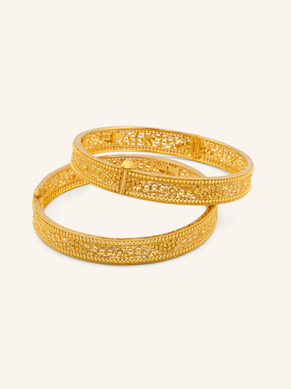 22ct Gold Screw Patta Pair Bangles