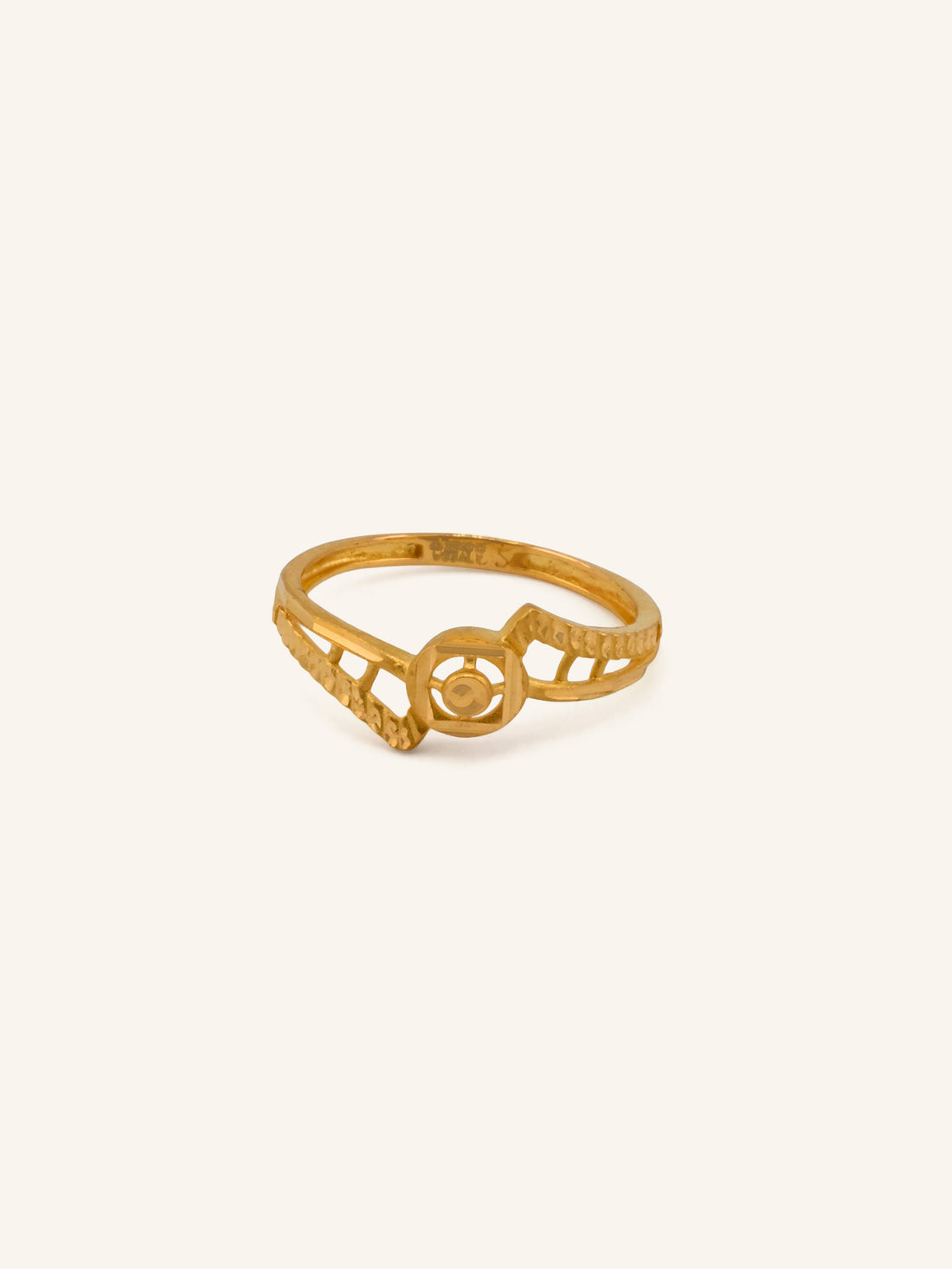 22ct Gold Ladies Ring