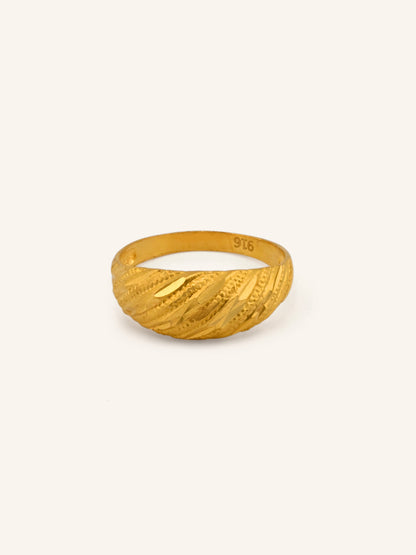 22ct Gold Ladies Ring