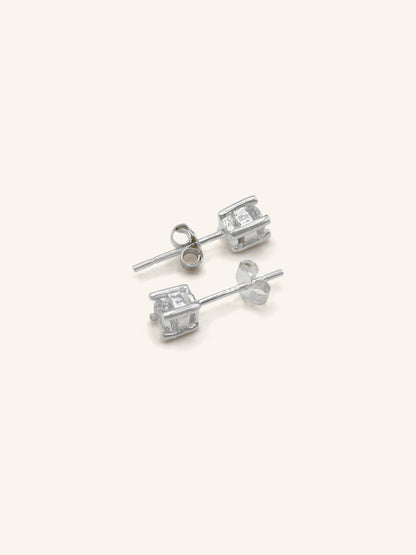 925 Sterling Silver Stud Earring