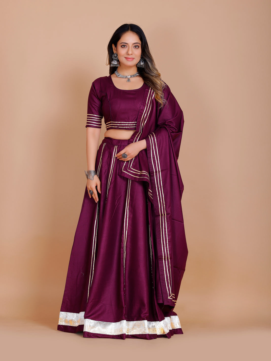 Meera Lahenga Choli