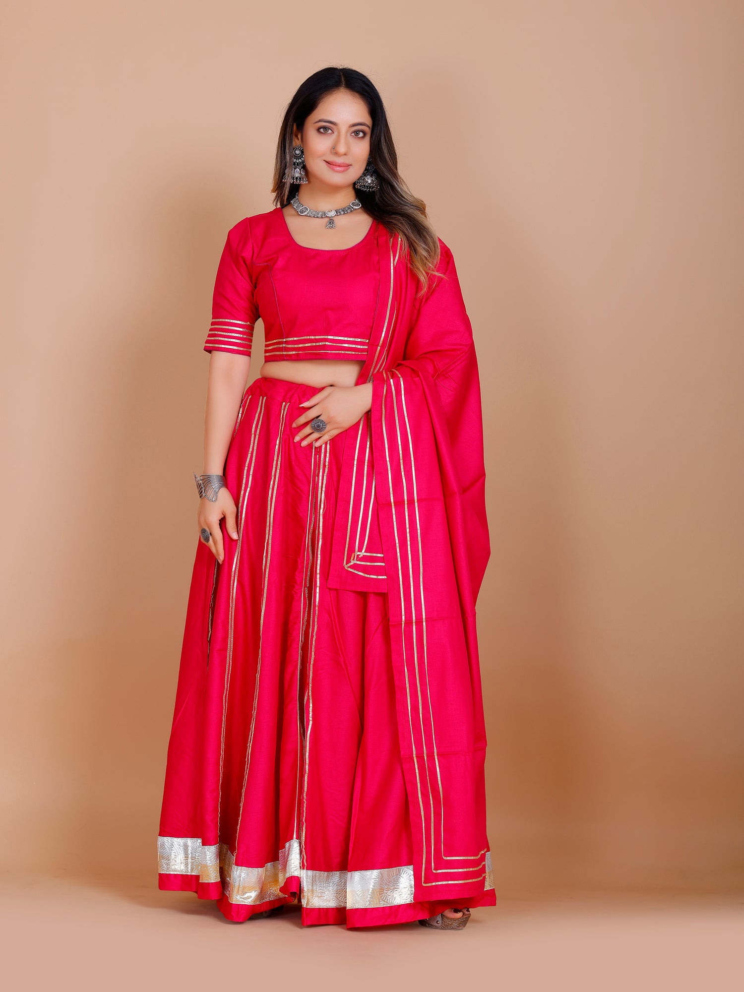 Meera Lahenga Choli