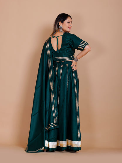 Meera Lahenga Choli