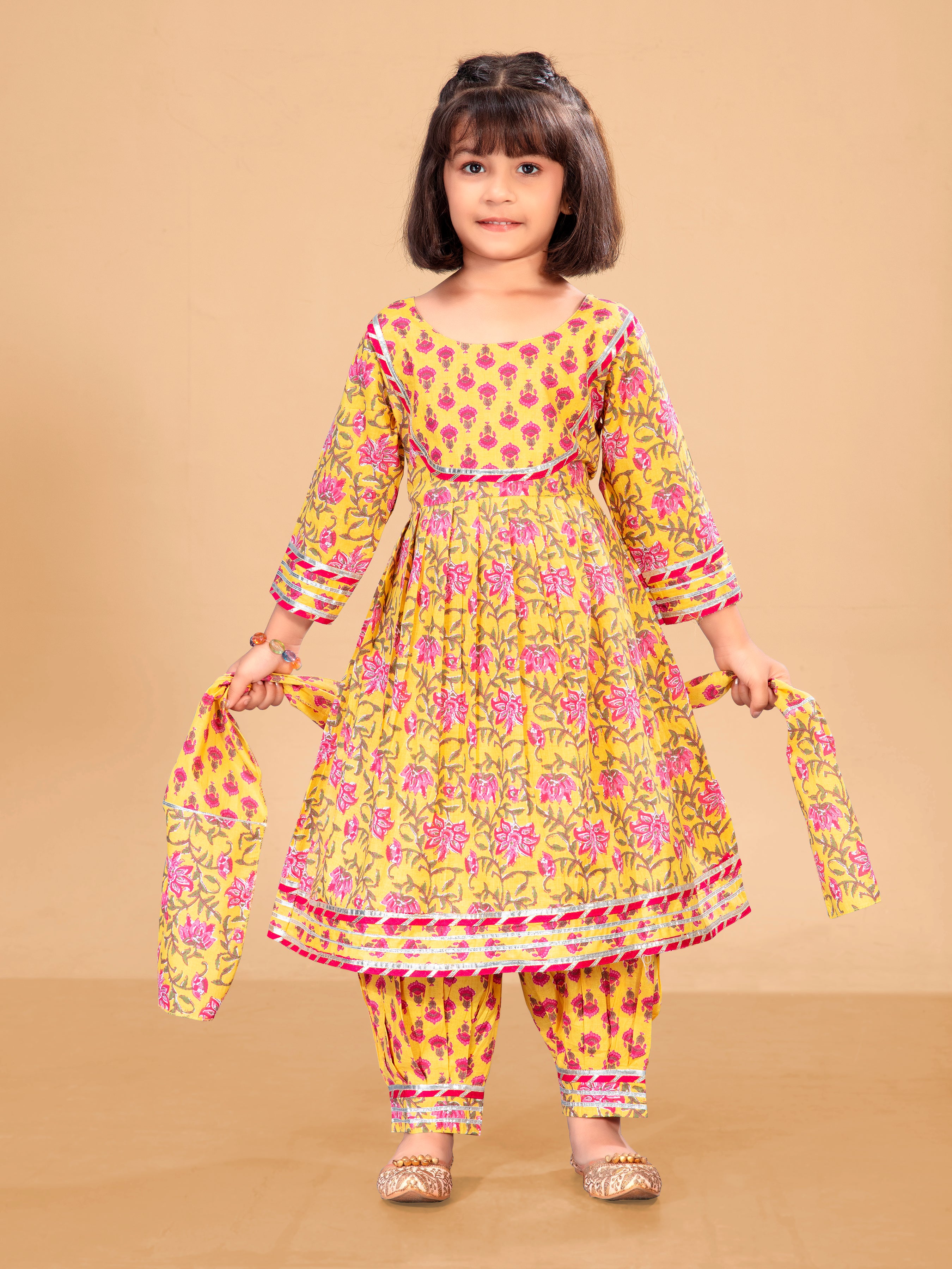 Girls Patiyala Suit