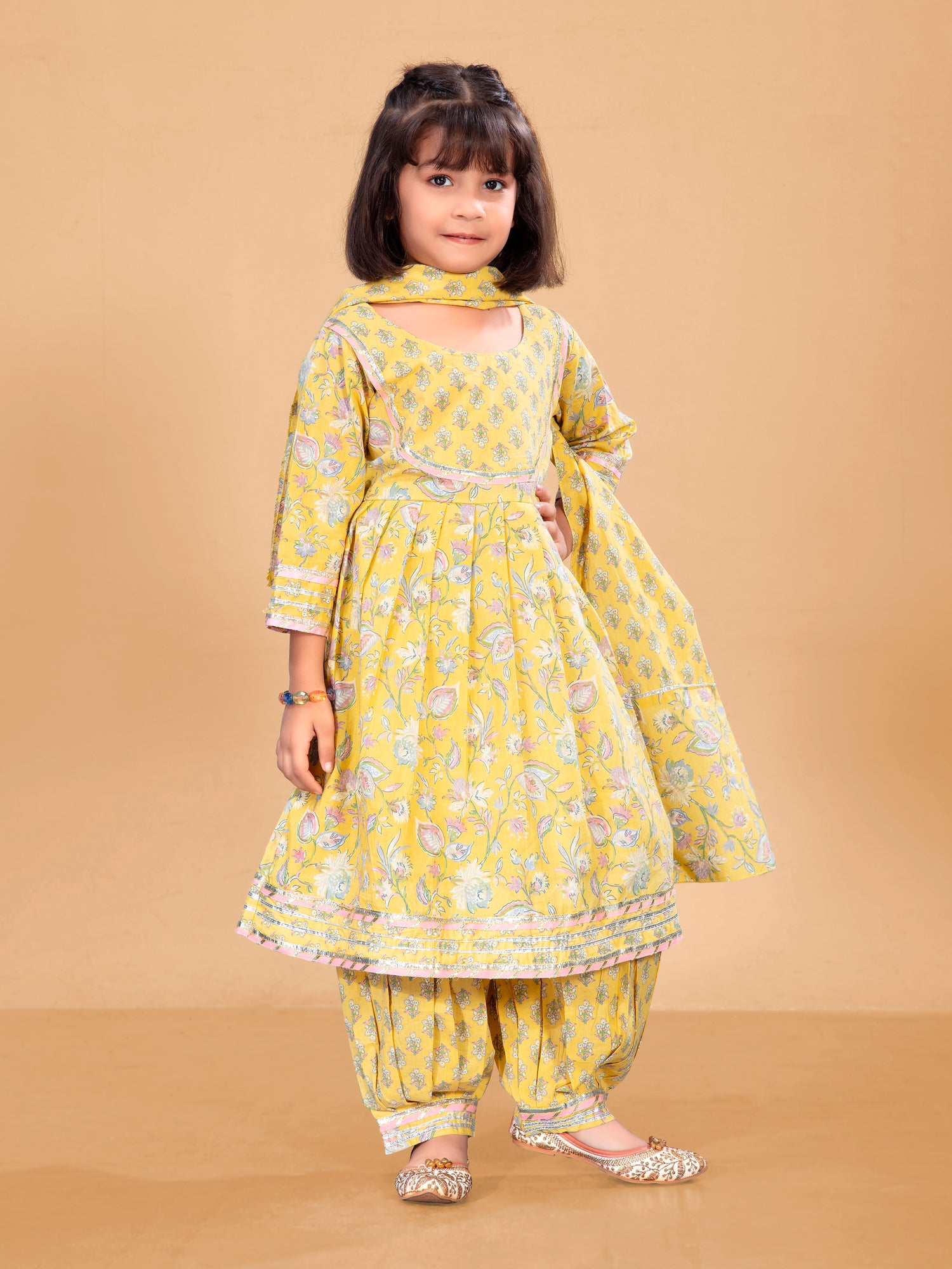 Girls Patiyala Suit