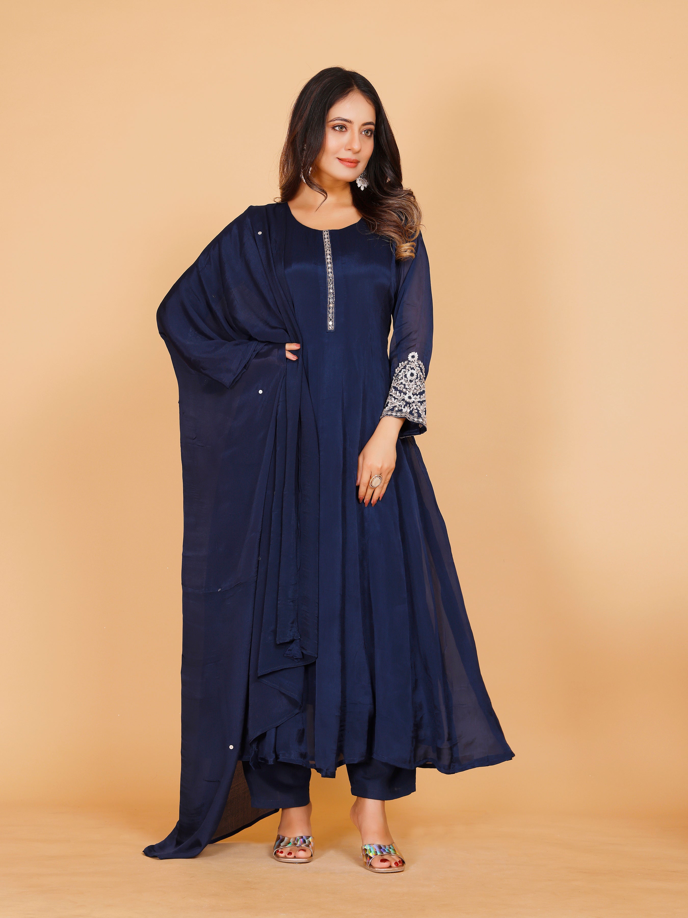 Kesri Kamiz &amp; Pant