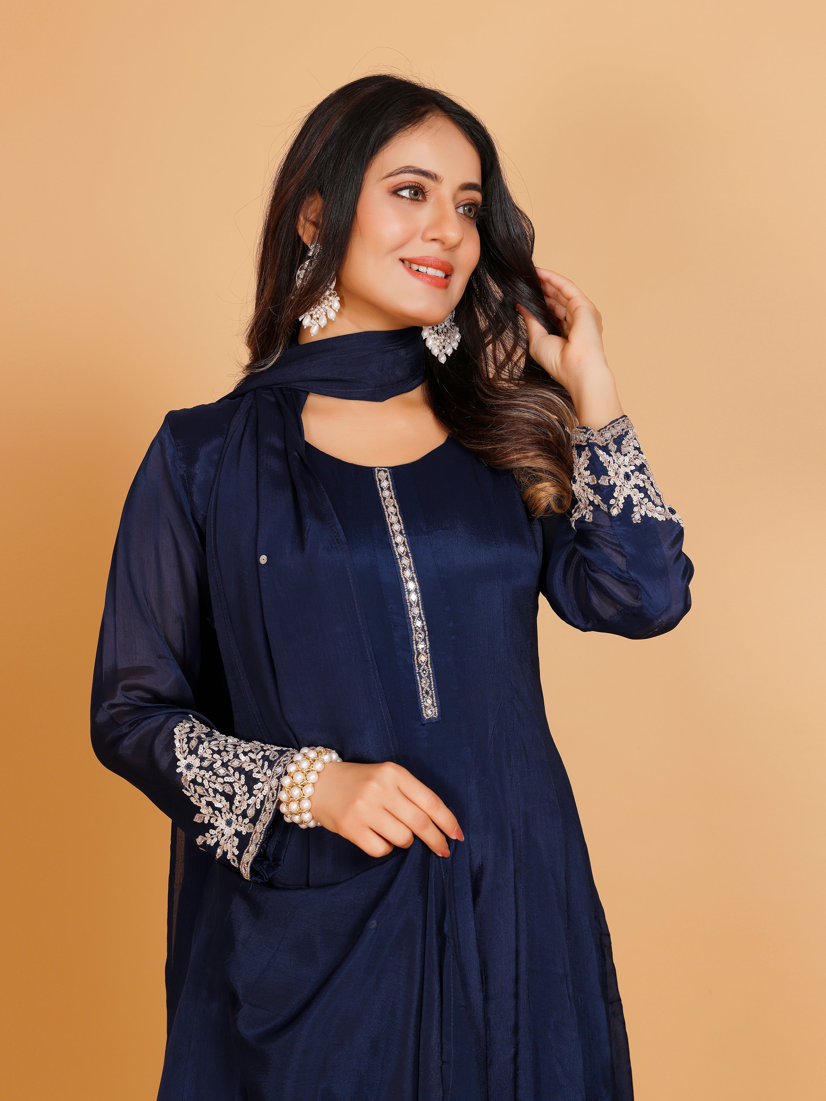 Kesri Kamiz &amp; Pant