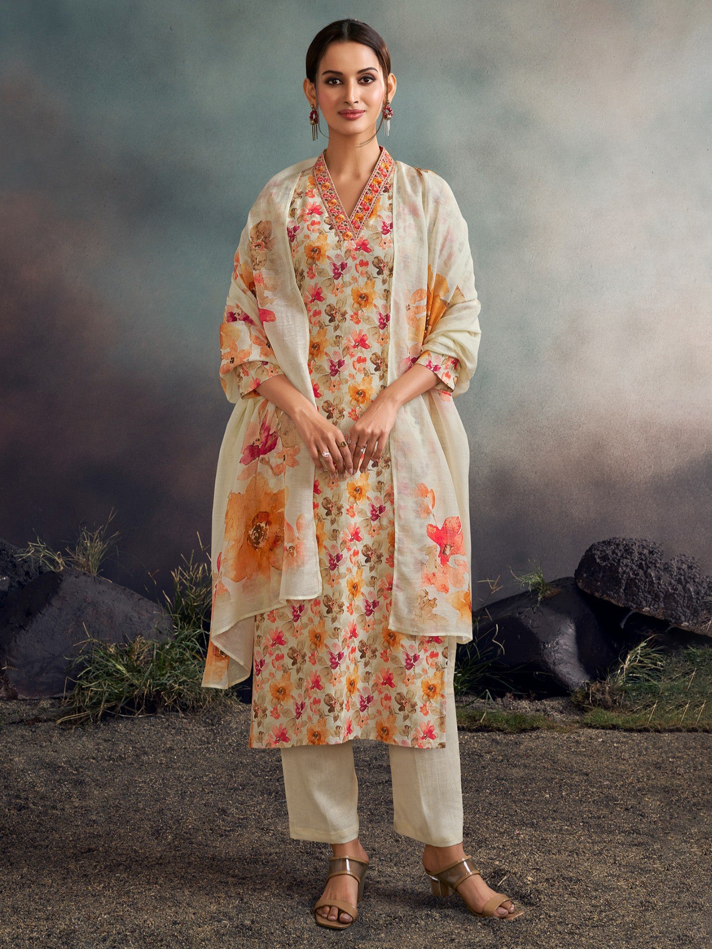 Dhriti Kameez &amp; Pant