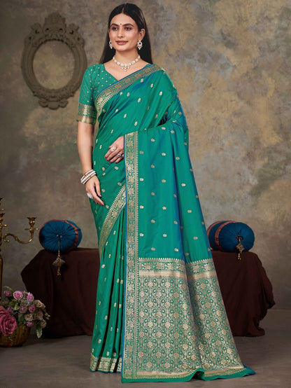 Prachi Saree