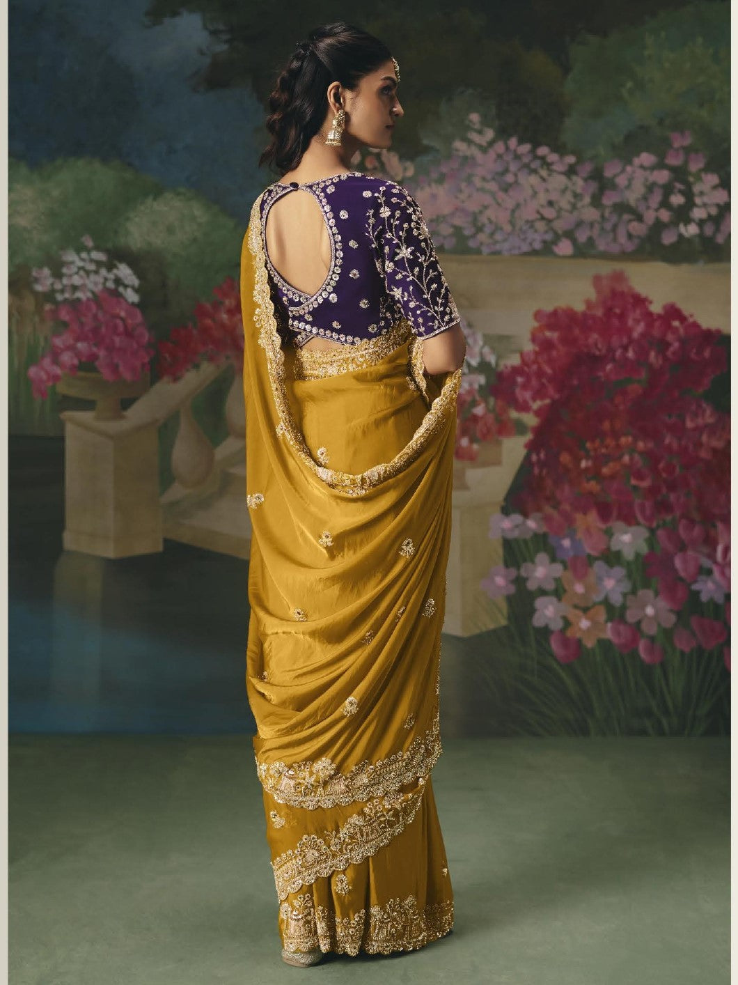 Priya Saree