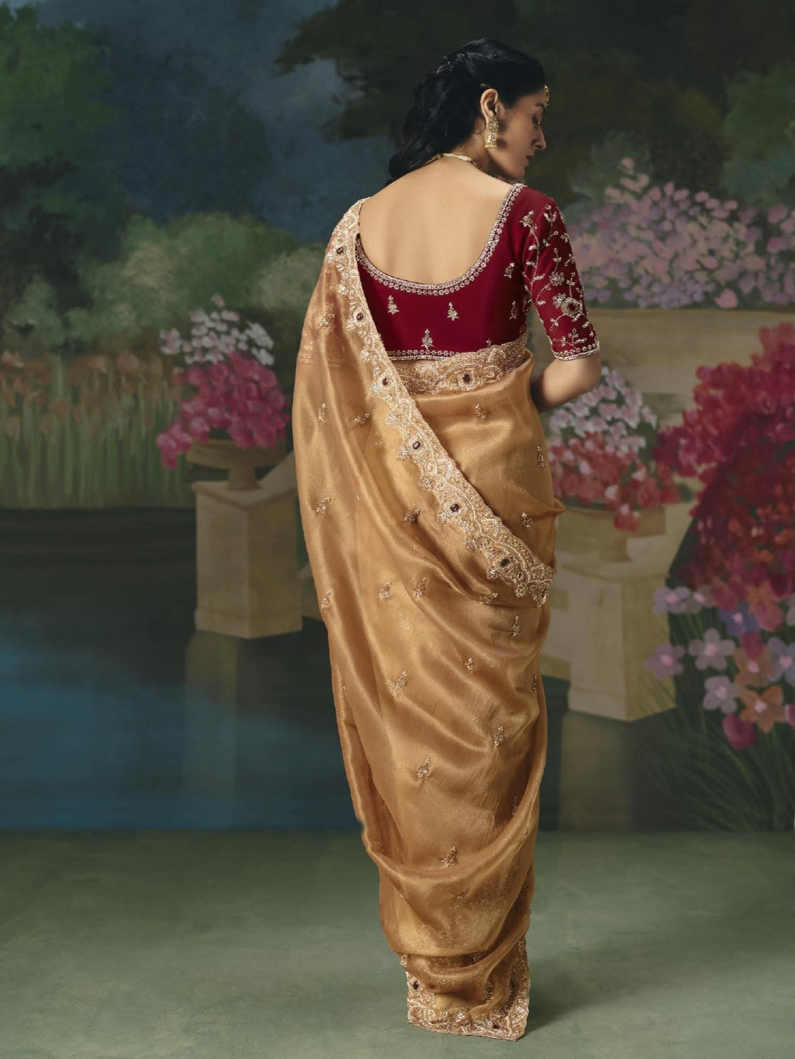 Priya Saree