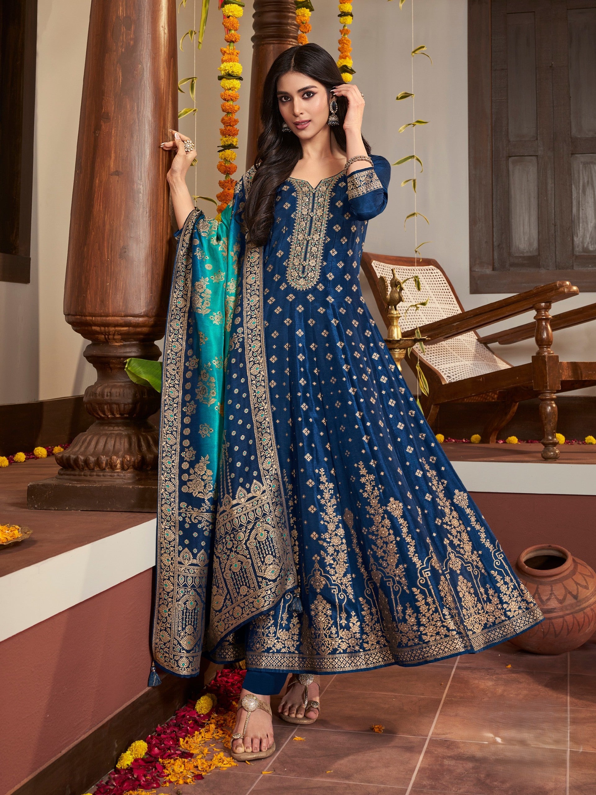 Aarvi Flair Suit