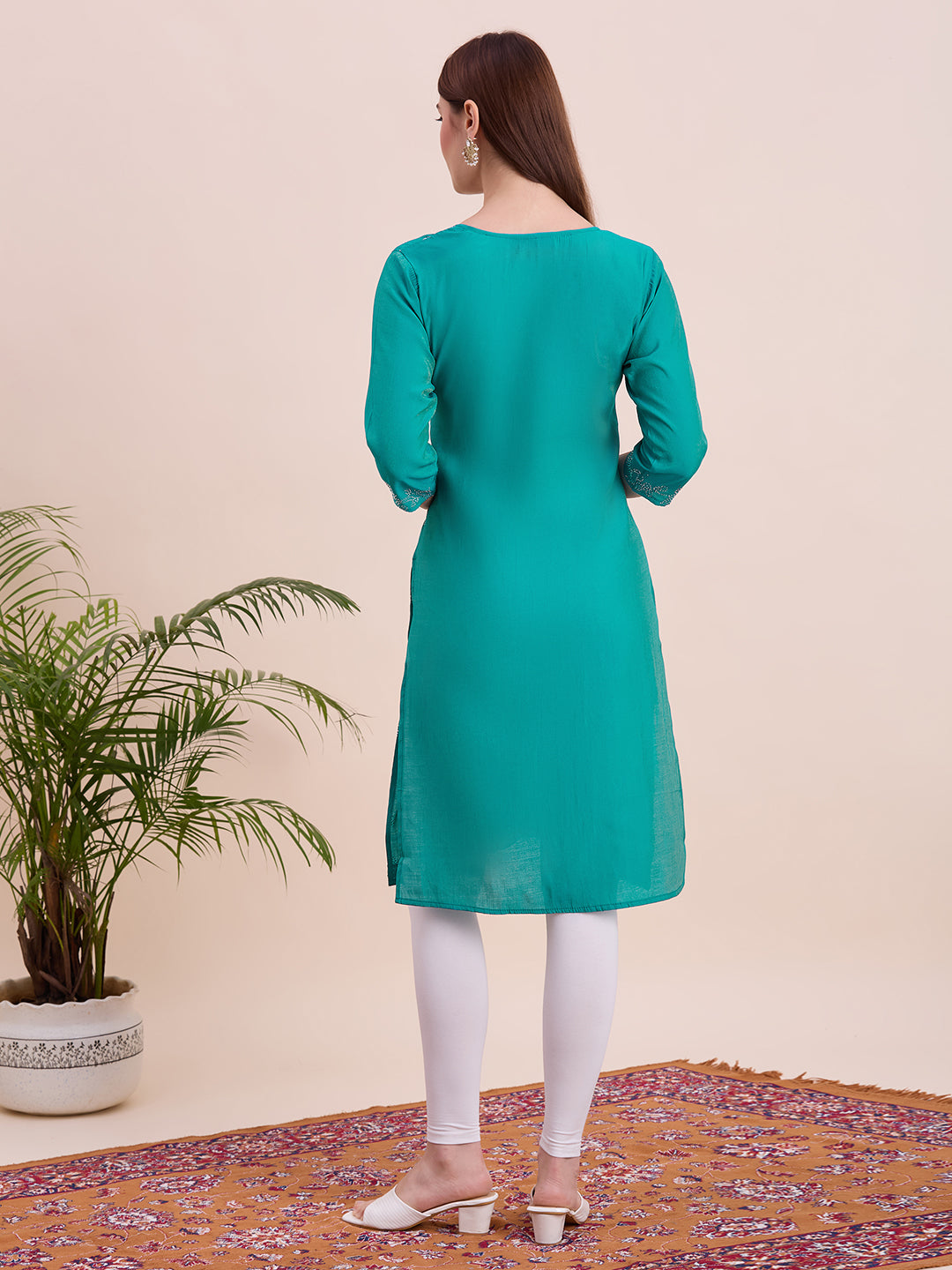 Tisha Kurti