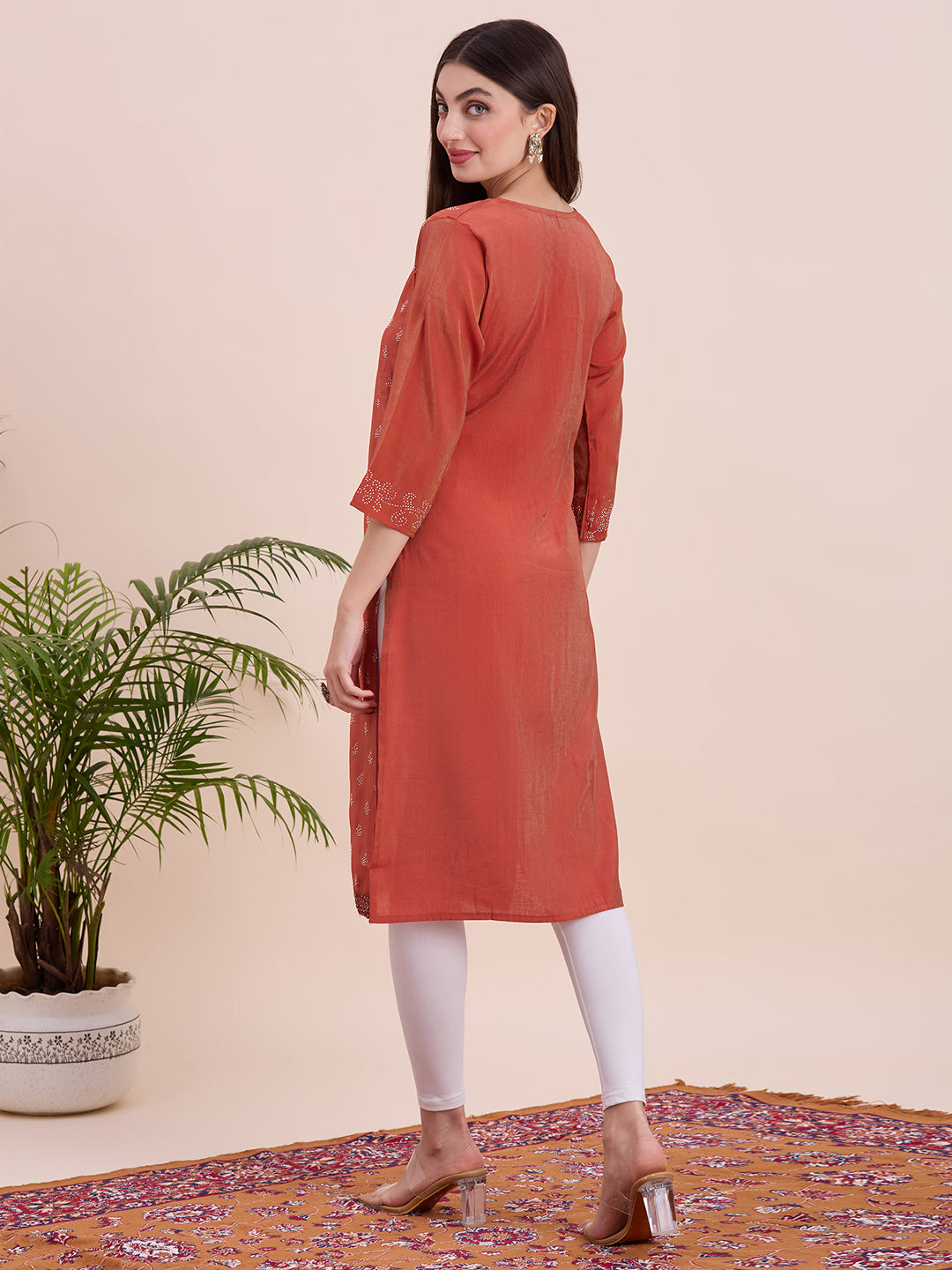 Tisha Kurti