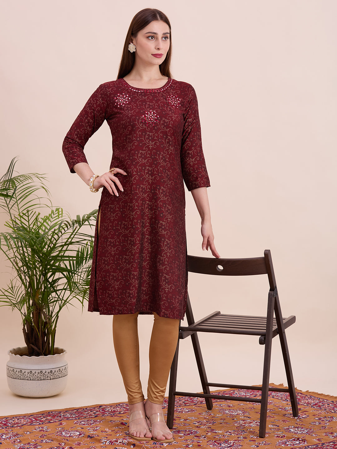 Nisha Kurti