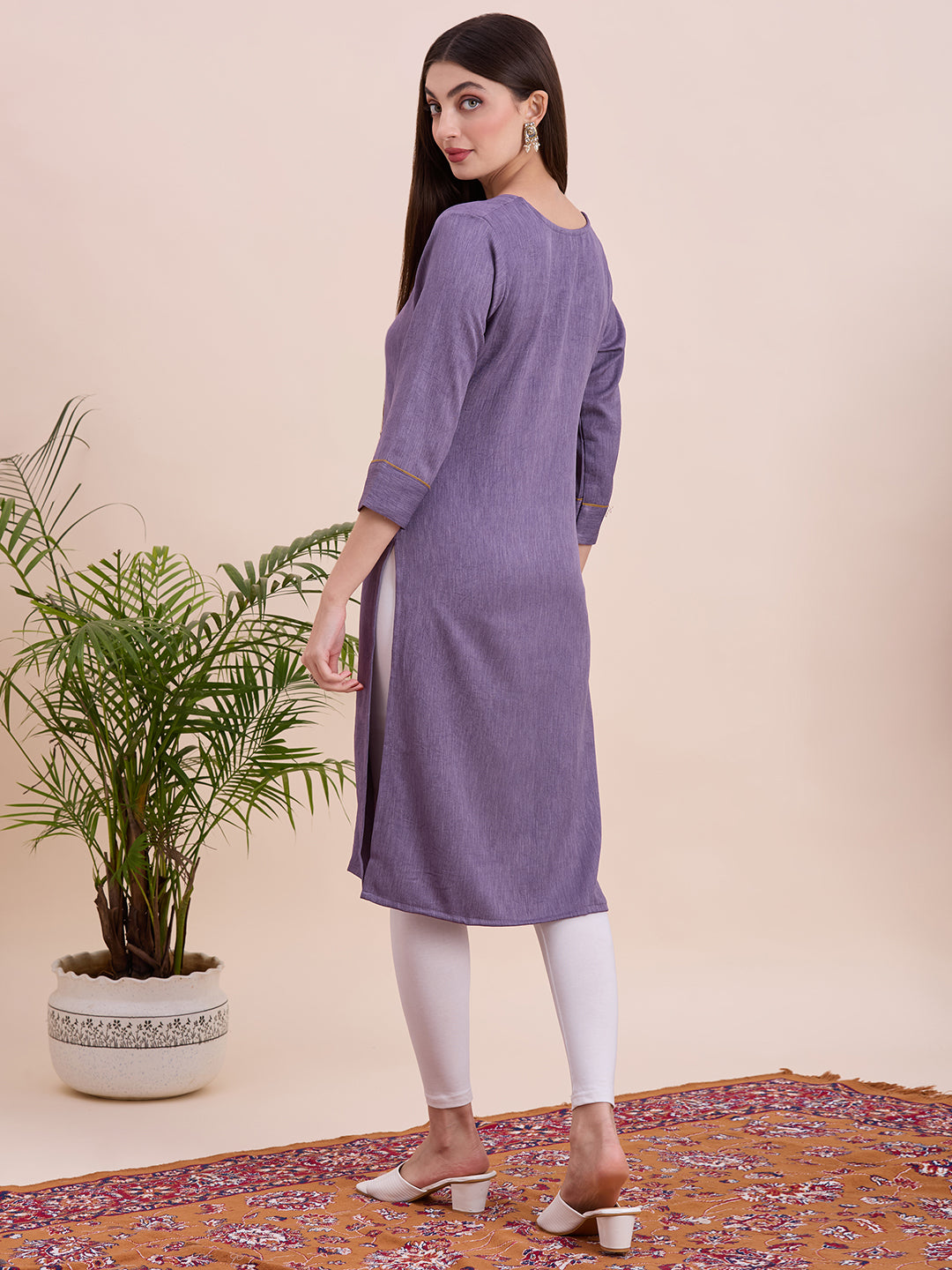 Zoya Kurti