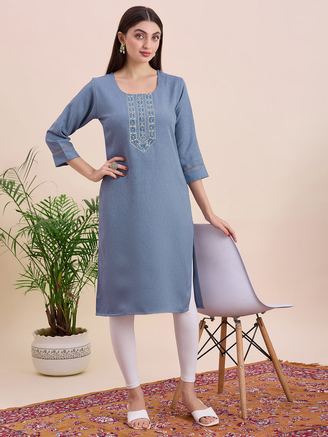 Zoya Kurti