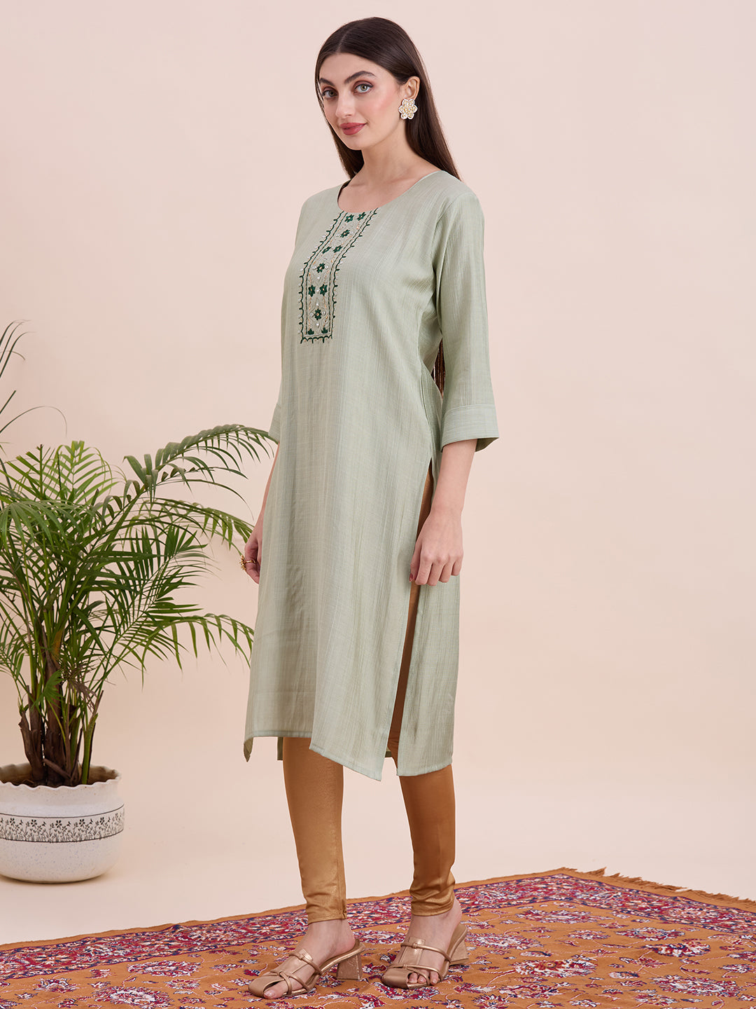Shanya Kurti