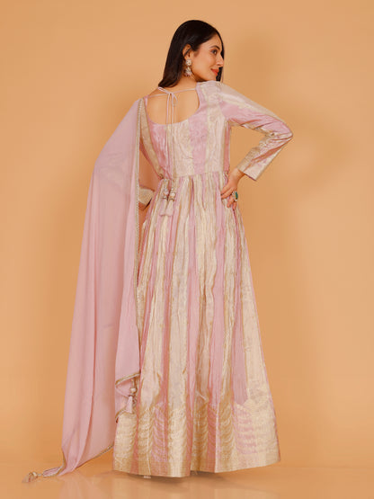 Yashvi Flair Suit
