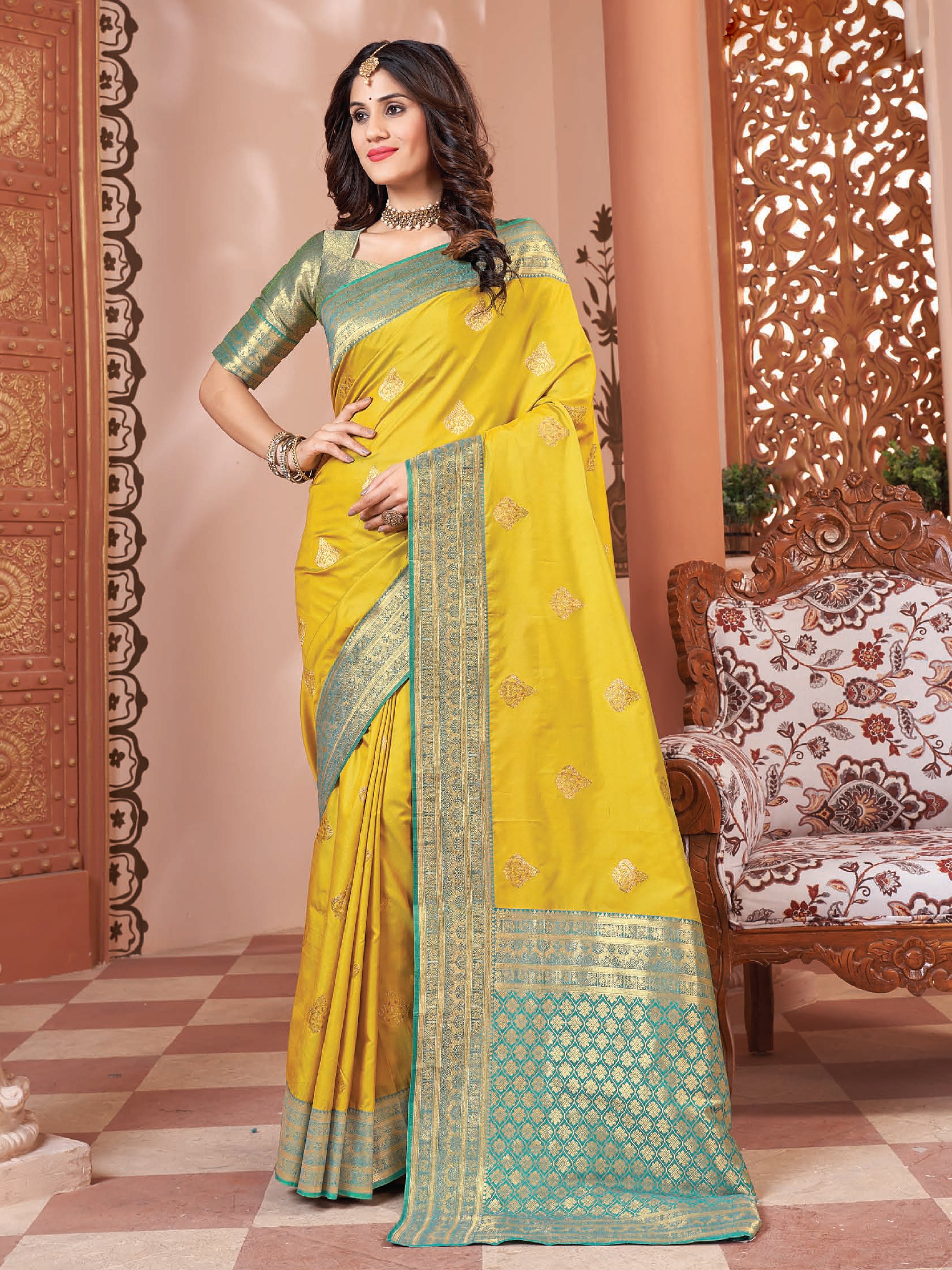 Vaidehi Saree